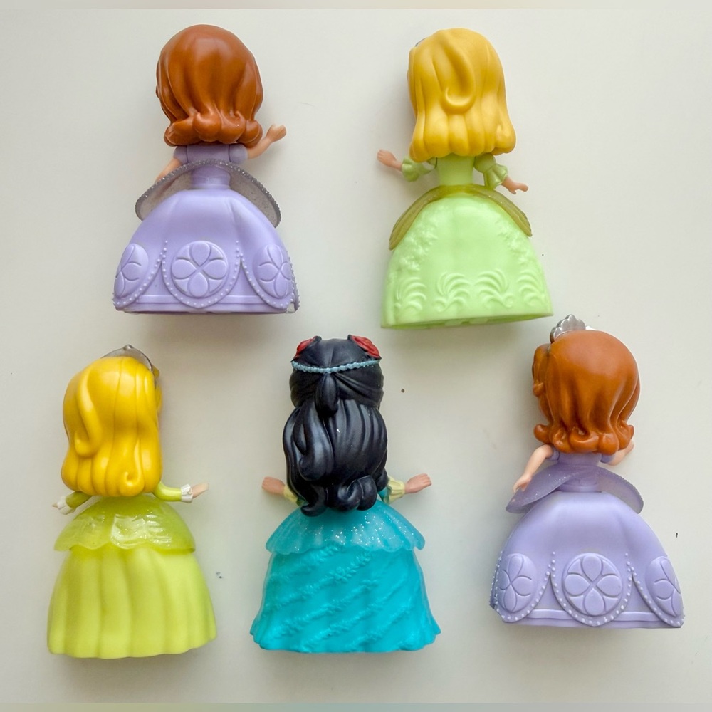 Disney Mini Princess Doll Set - Purple, Yellow, Blue Dresses - Picture 9 of 10